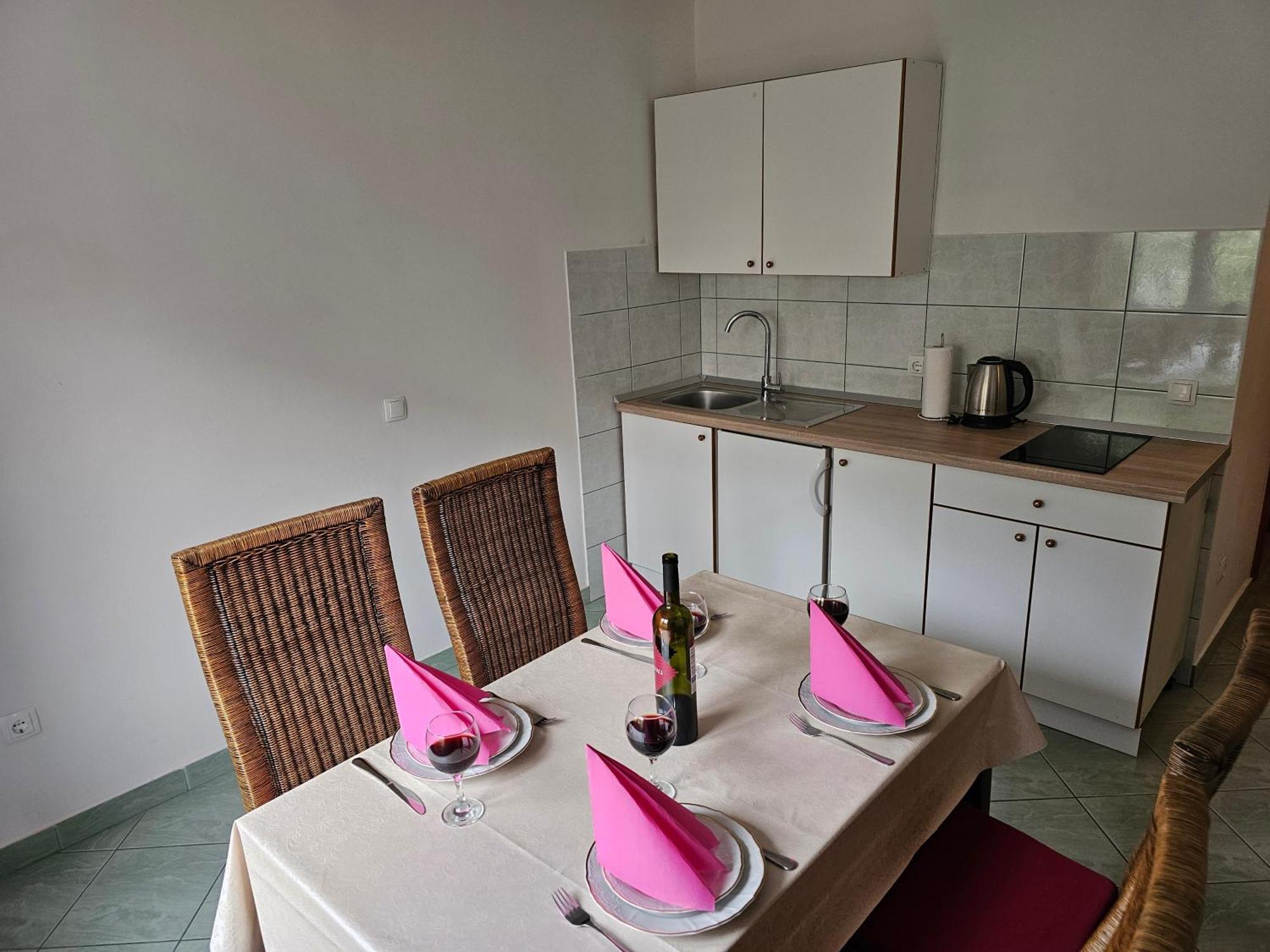 Apartments Kovac มาคาร์สกา ห้อง รูปภาพ